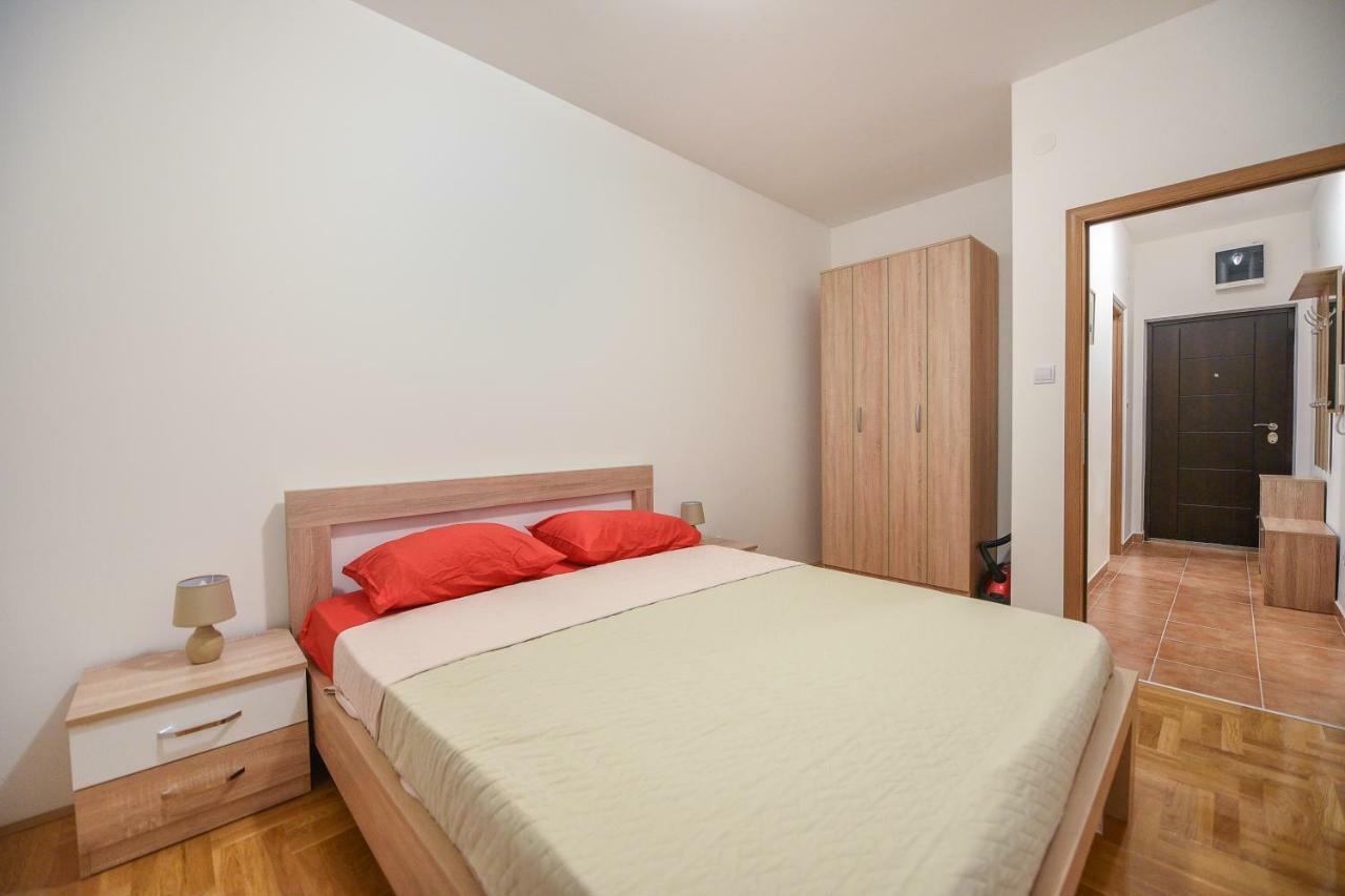 Appartement Enigma à Podgorica Extérieur photo
